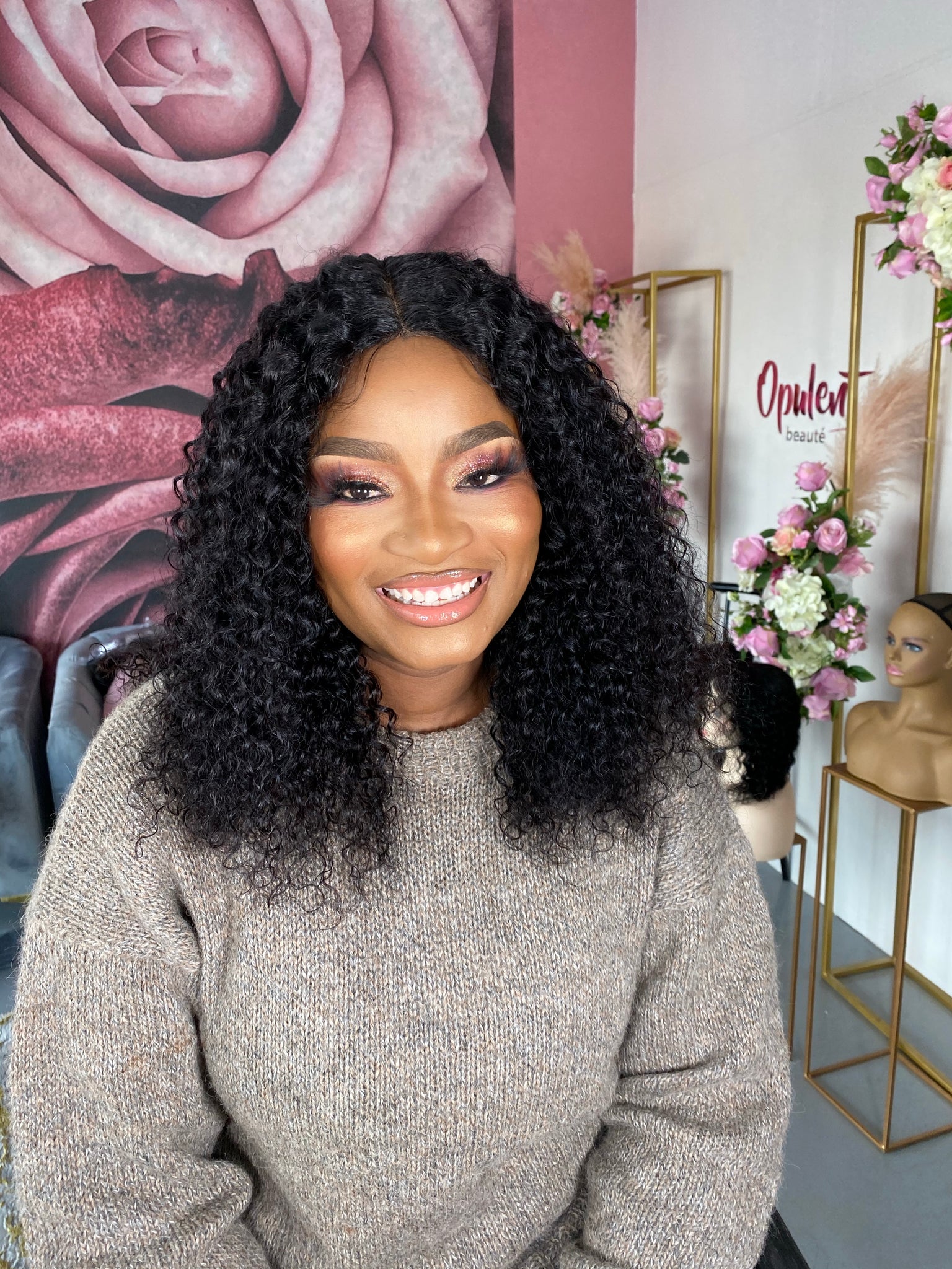 Kate Peruvian Curly wig